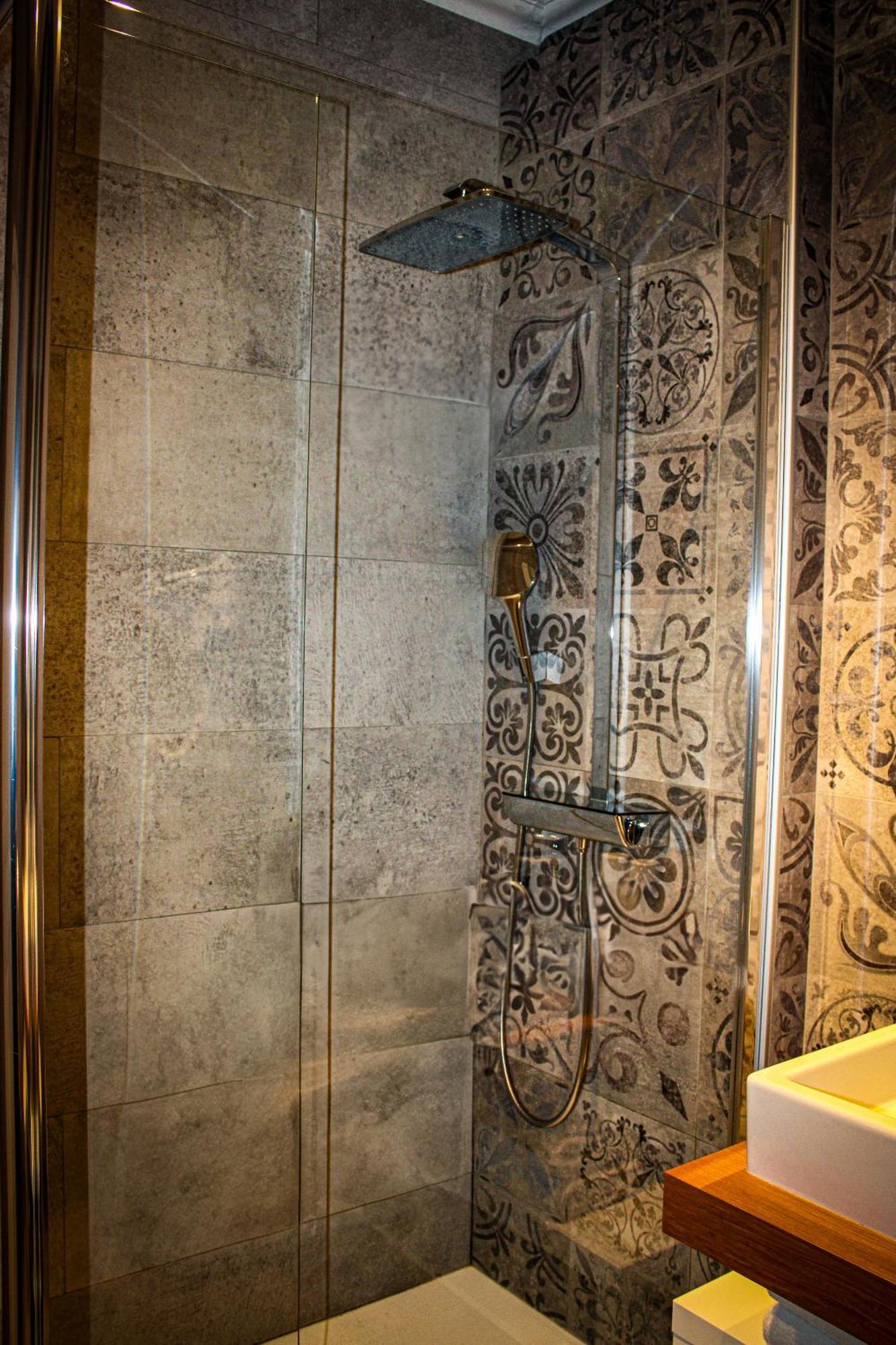 ביון Hotel La Villa Fleurie מראה חיצוני תמונה